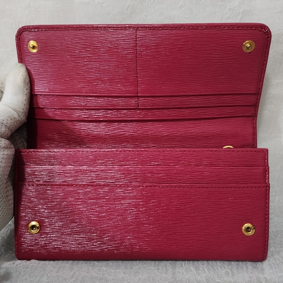 ✨🛍️ Prada Pink Saffiano Leather Wallet with Card Case - Picture 6 of 13